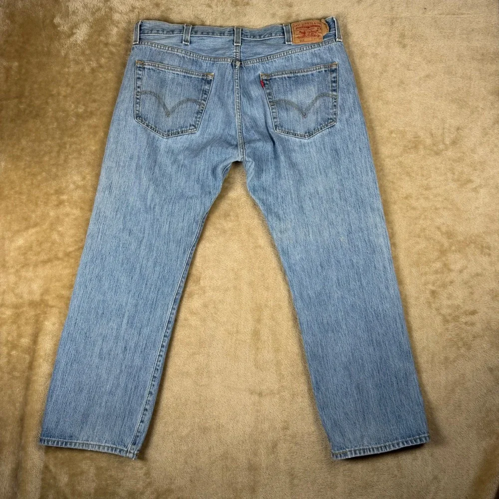 Levis measurements waist